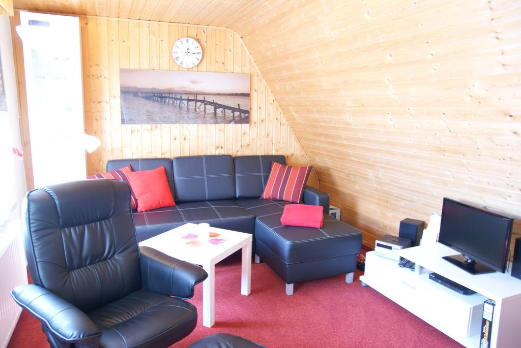 Ferienwohnungen Am Kleinen See Bergen Auf Rugen Luaran gambar